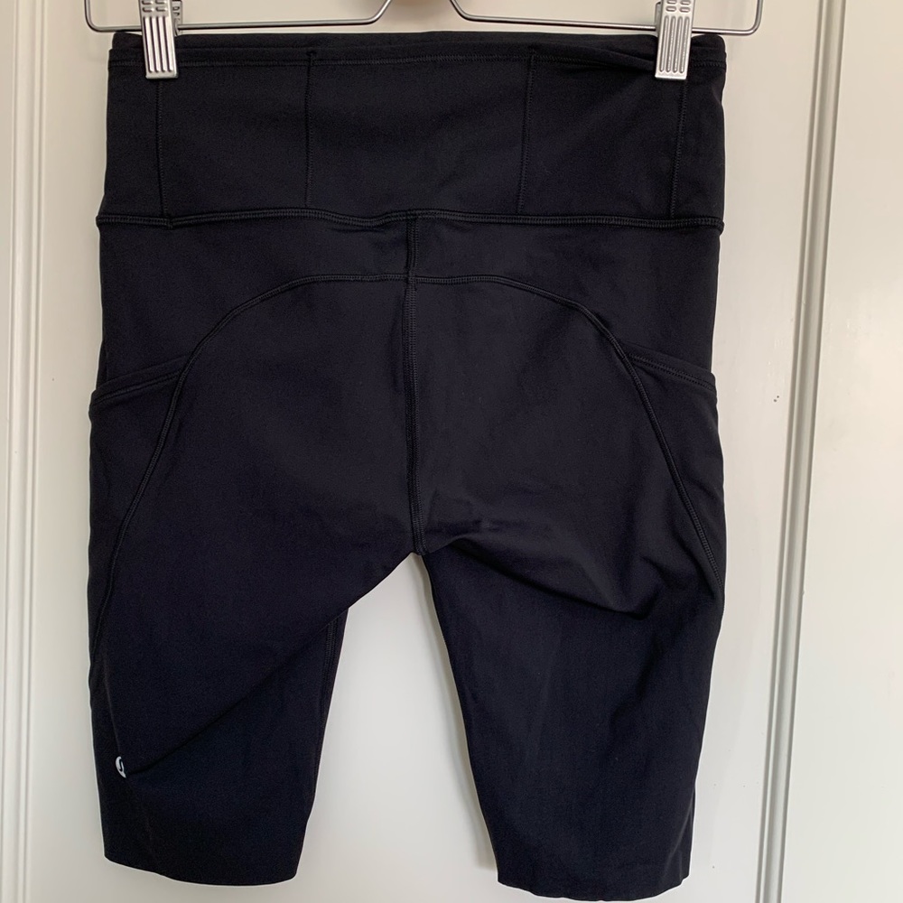 Lululemon Fast and Free 10” Black Short Sz 6
